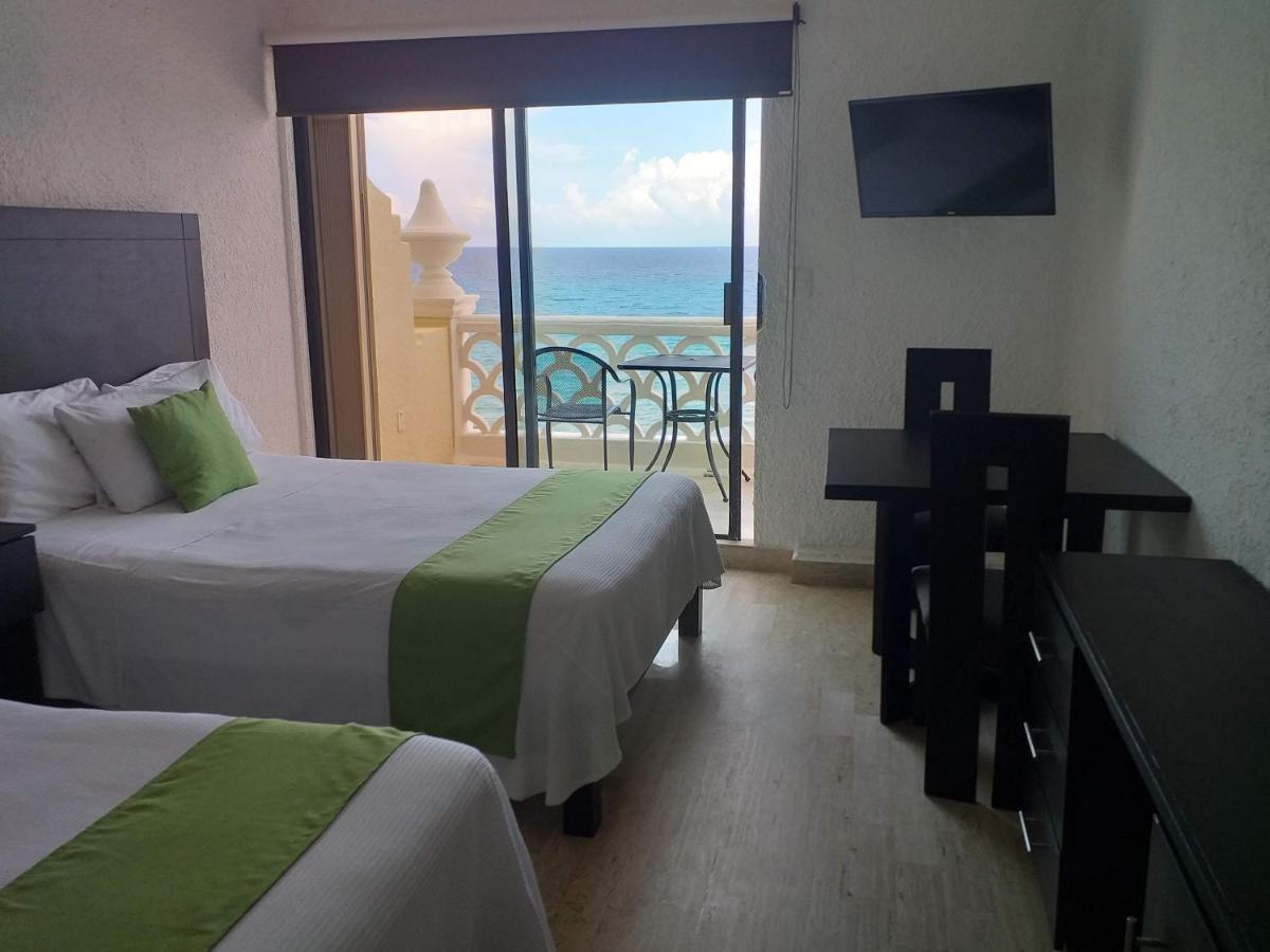 “Magic Sunrise At Cancun” Exterior photo