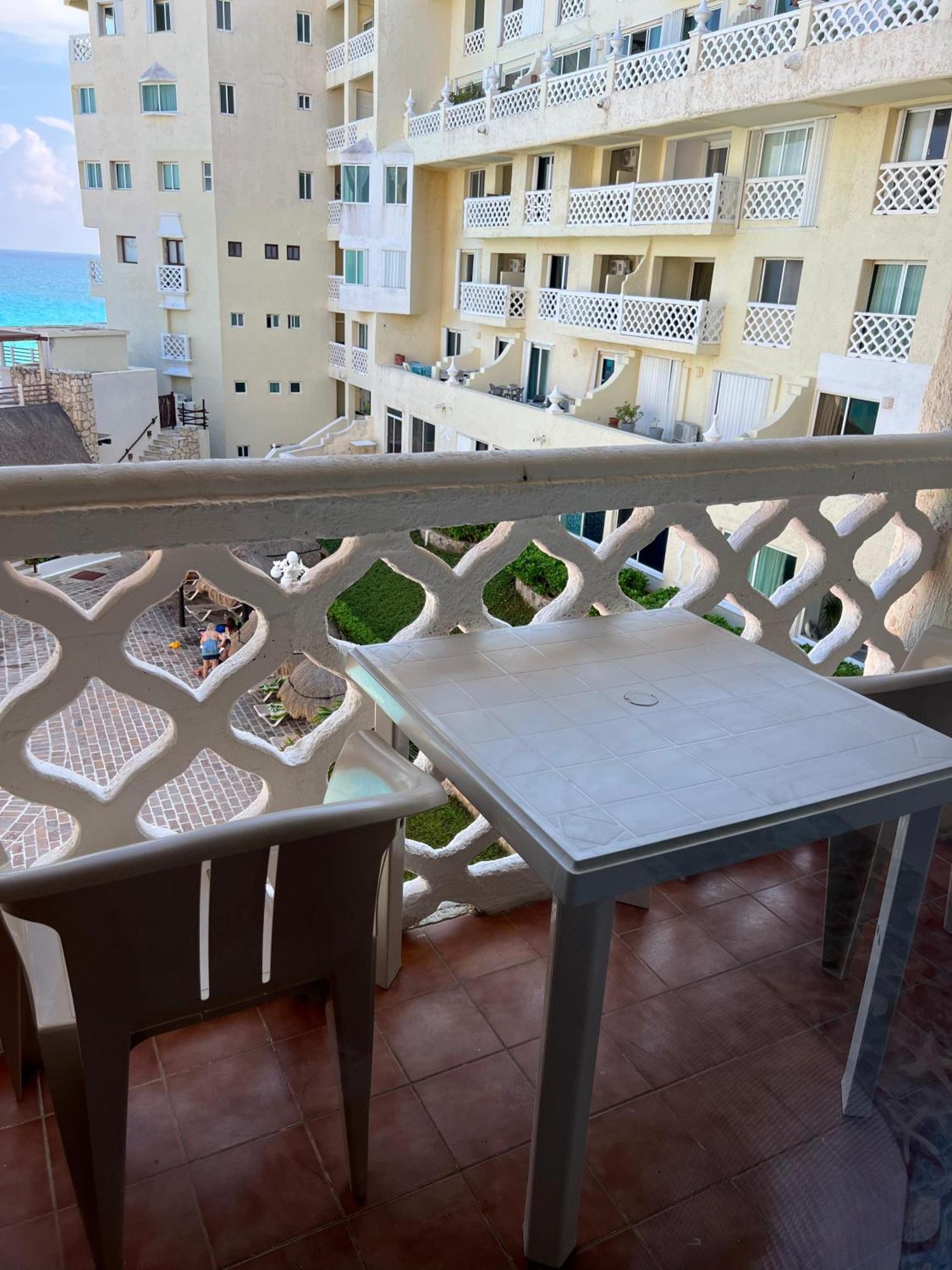 “Magic Sunrise At Cancun” Exterior photo