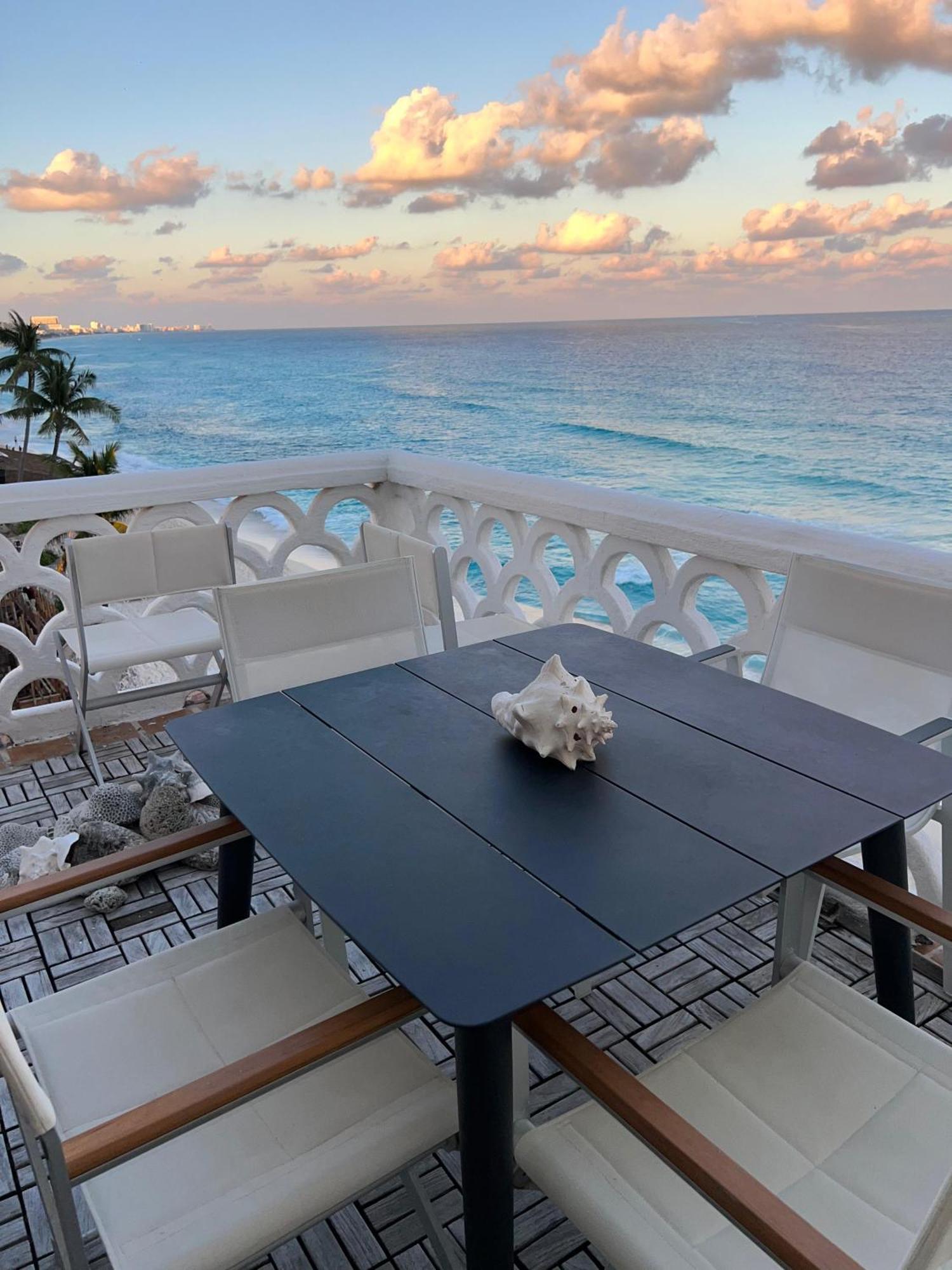 “Magic Sunrise At Cancun” Exterior photo