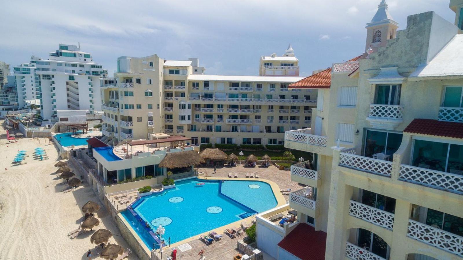 “Magic Sunrise At Cancun” Exterior photo
