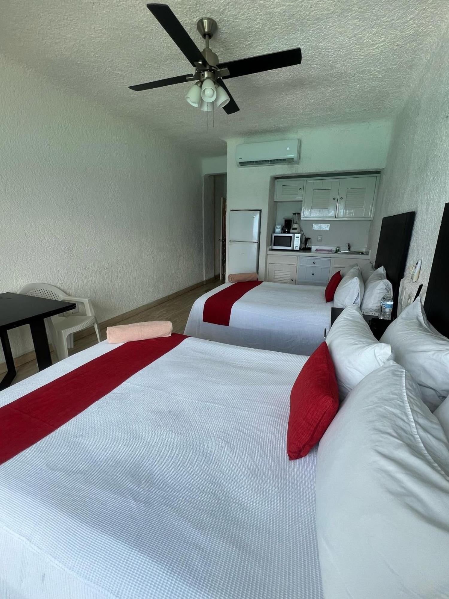 “Magic Sunrise At Cancun” Exterior photo